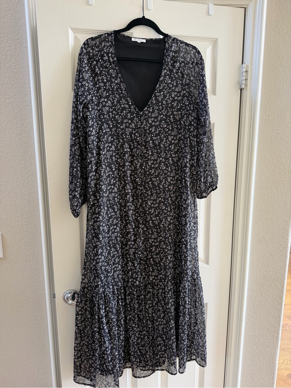 Z Supply Black Floral V-Neck Maxi Dress